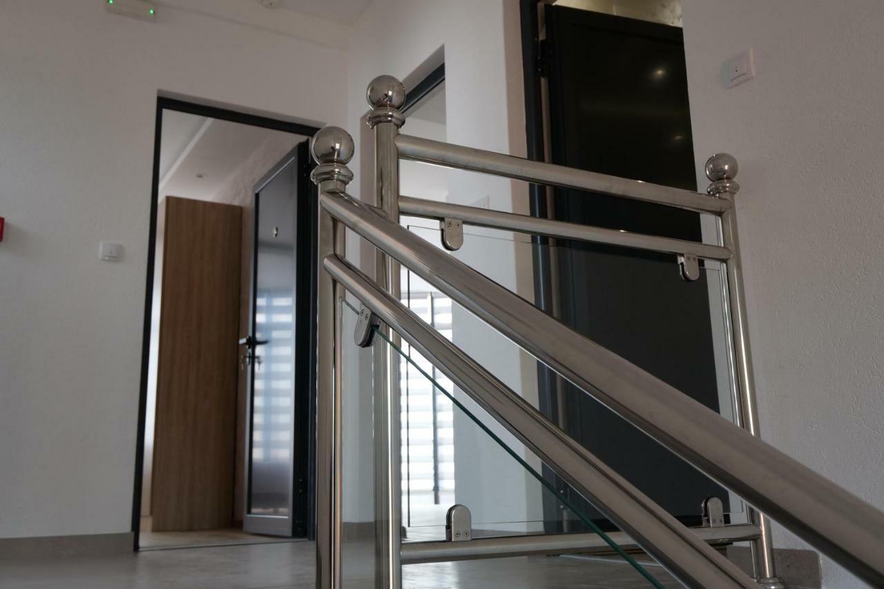 Dubai Apartmani 新帕扎尔 外观 照片