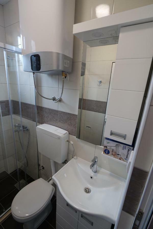 Dubai Apartmani 新帕扎尔 外观 照片